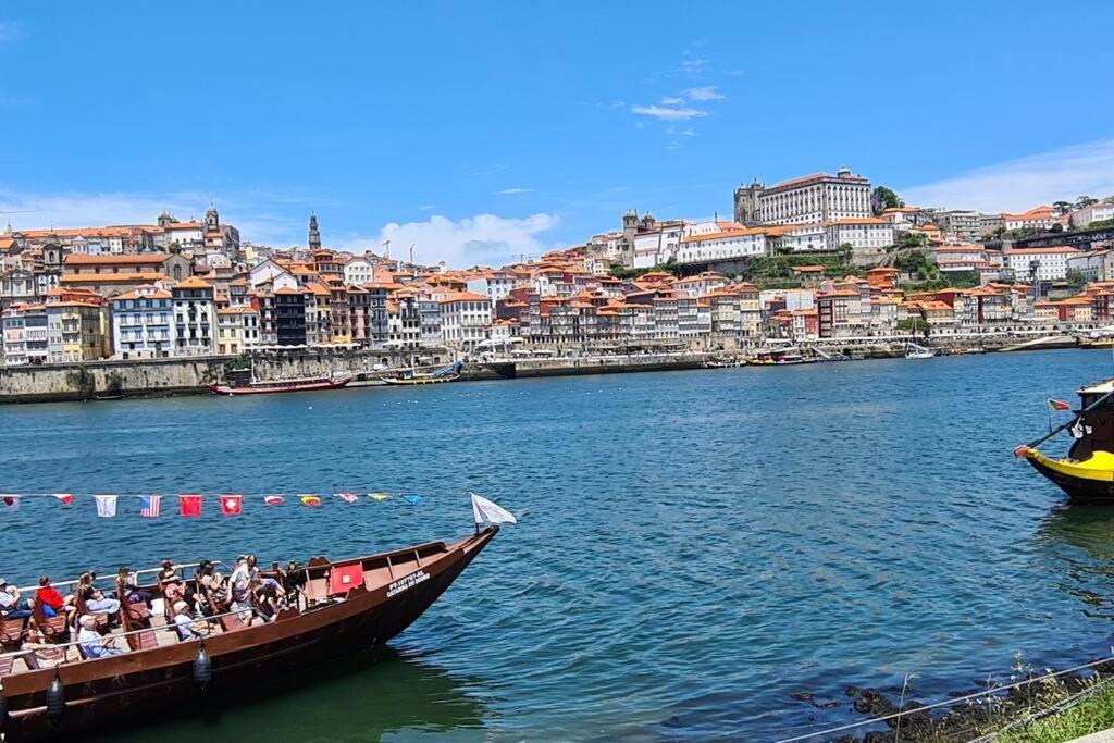 Bright Near Douro River - With Balcony