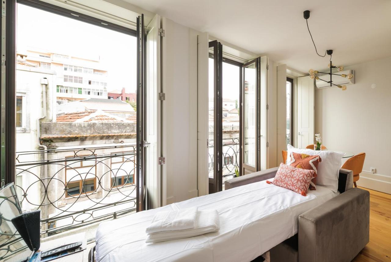 Bright Near Douro River - With Balcony Apartment Porto