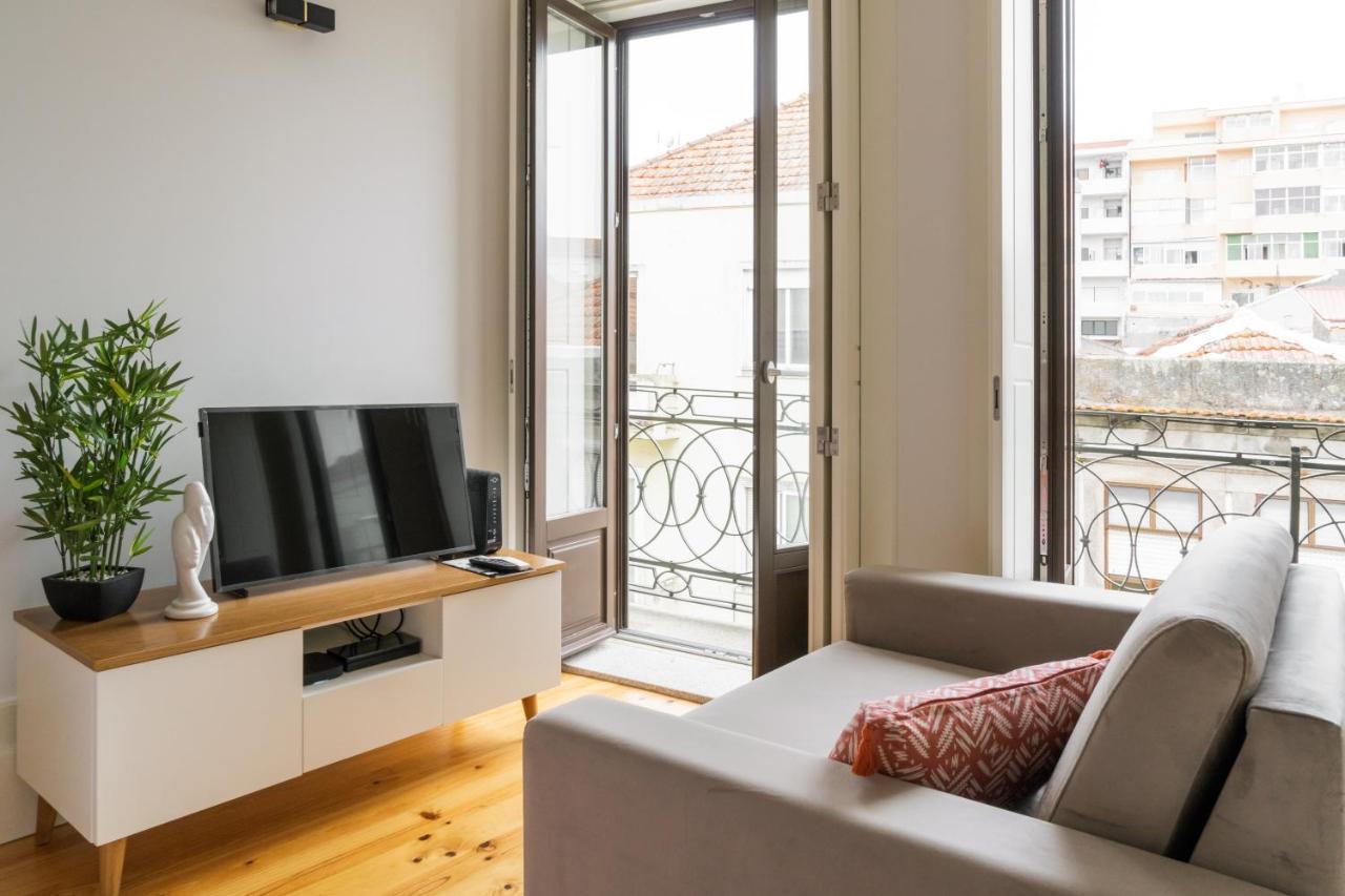 Bright Near Douro River - With Balcony *